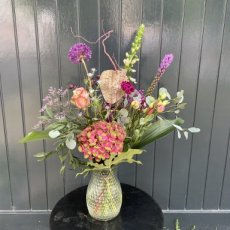 Prachtig mooi boeket met de mooiste bloemen voor moeder